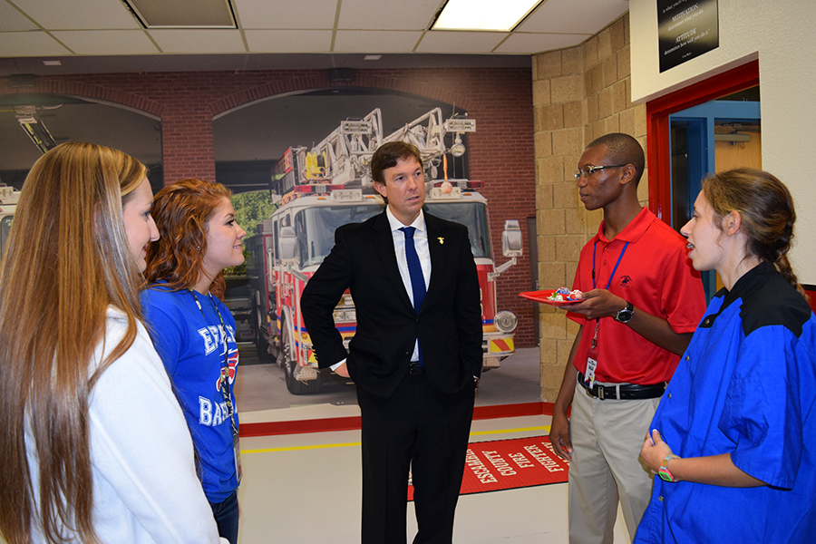 Commissioner Barry Speaks with Students
