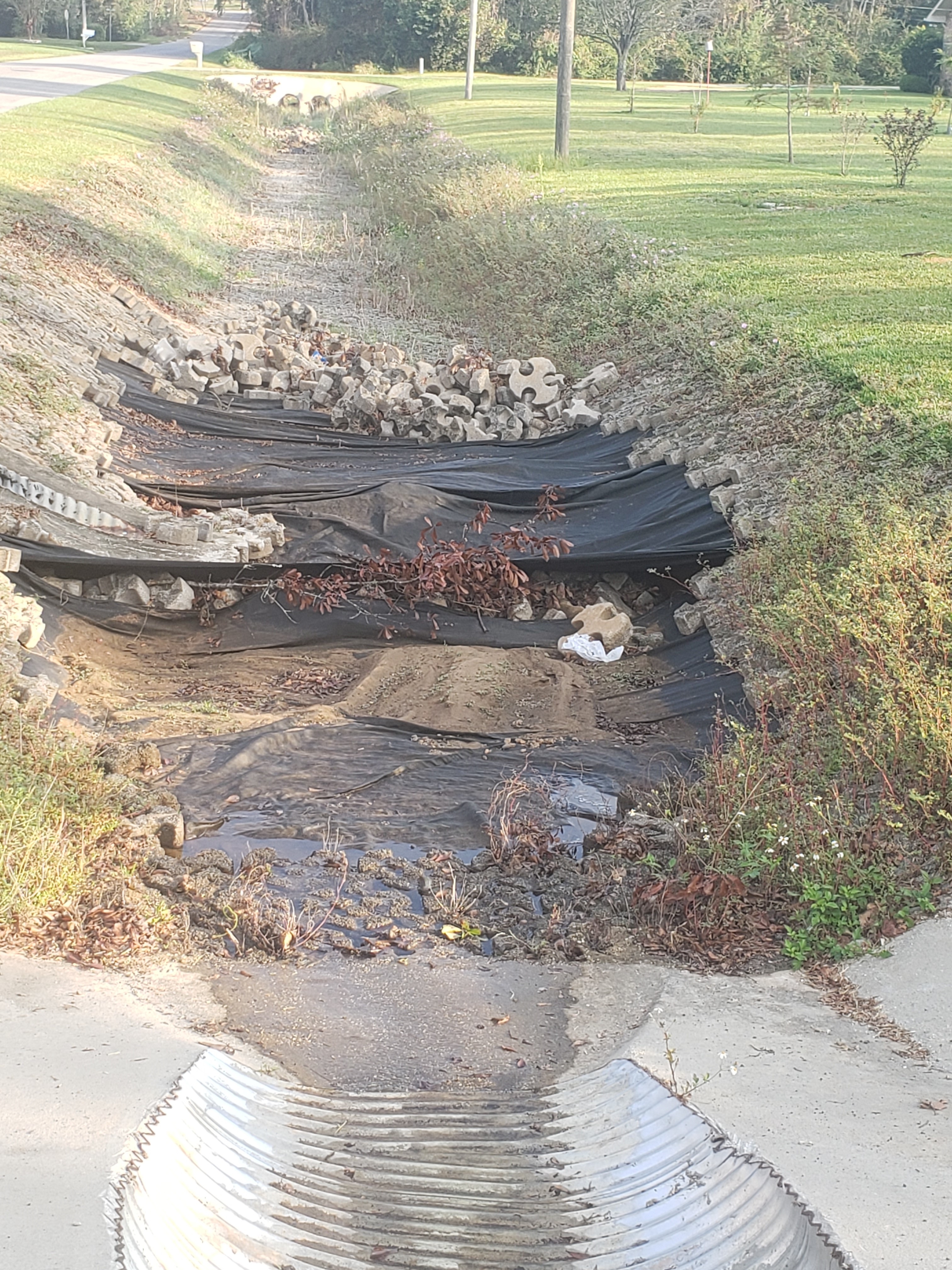 Monroe Avenue Ditch facing north