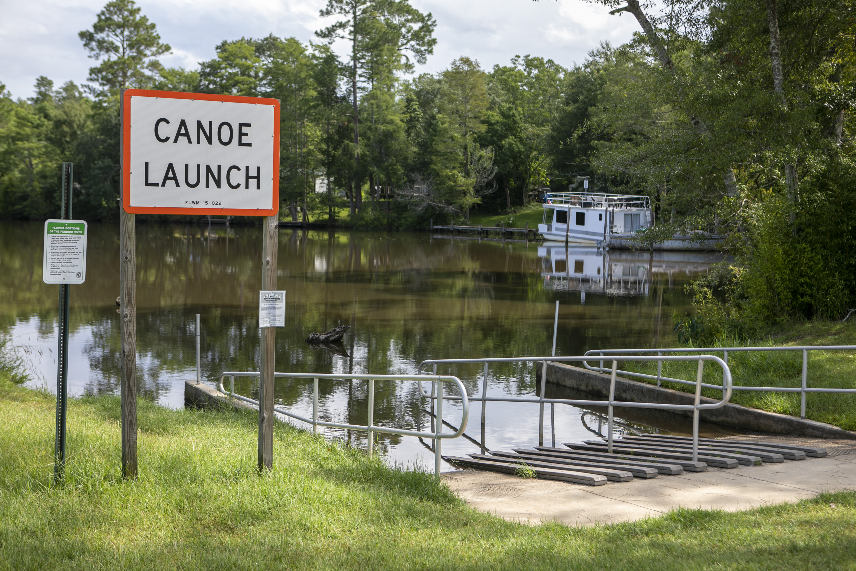 Canoe Launch at Wilson Robertson Boat Ramp