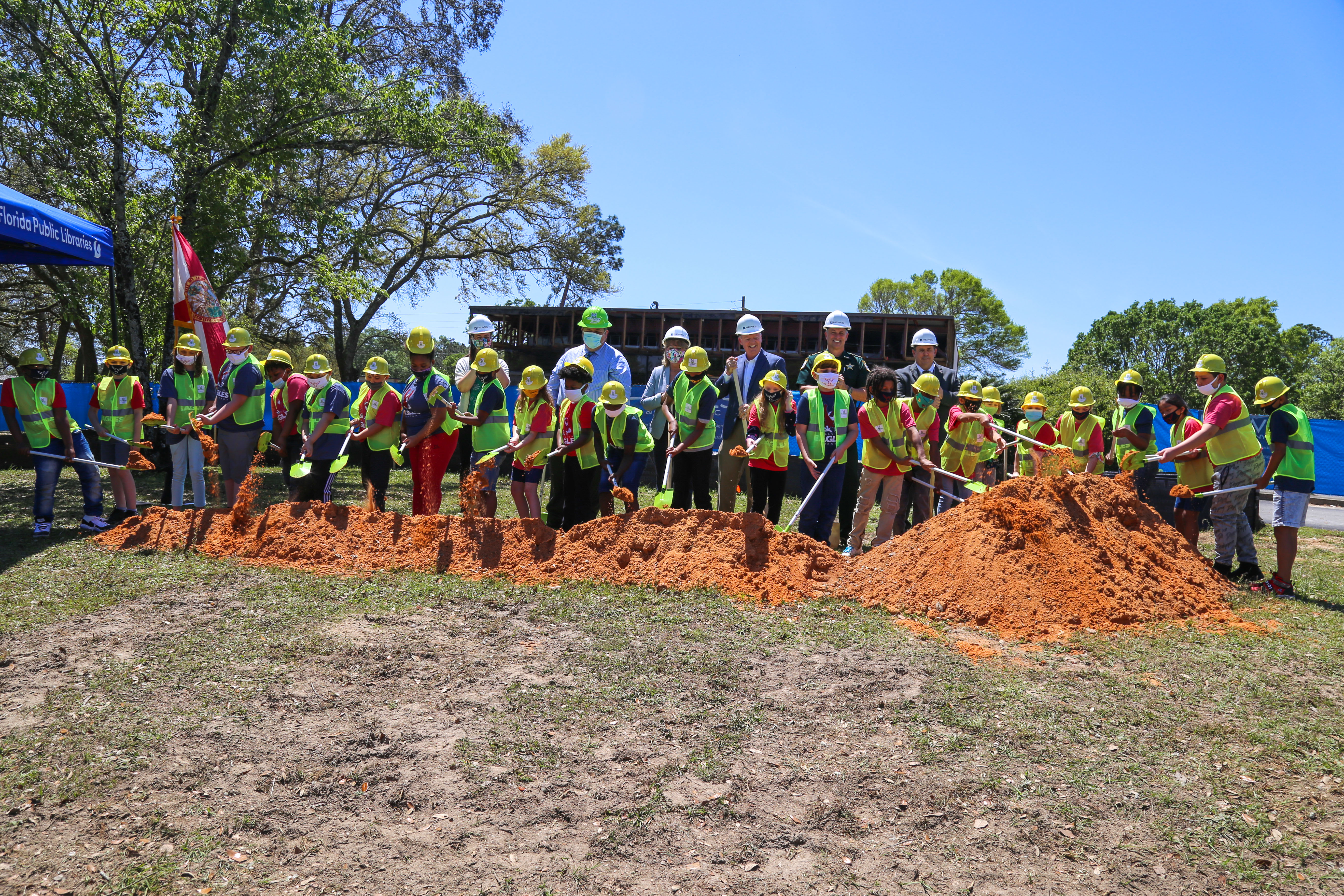 Bellview Elementary 3rd graders gather for groundbreaking of Bellview Library
