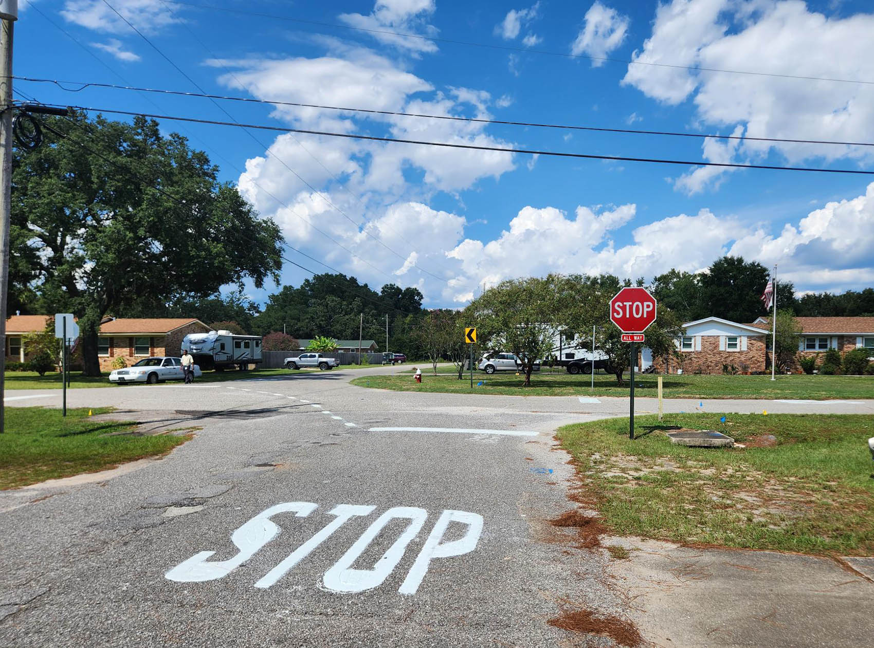 Boyd Ave Geeker St Signage and Striping