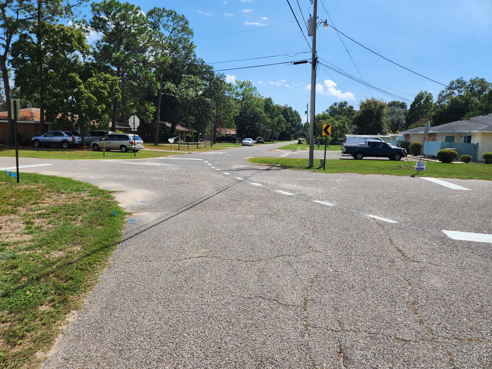 Boyd Ave Geeker St Signage and Striping