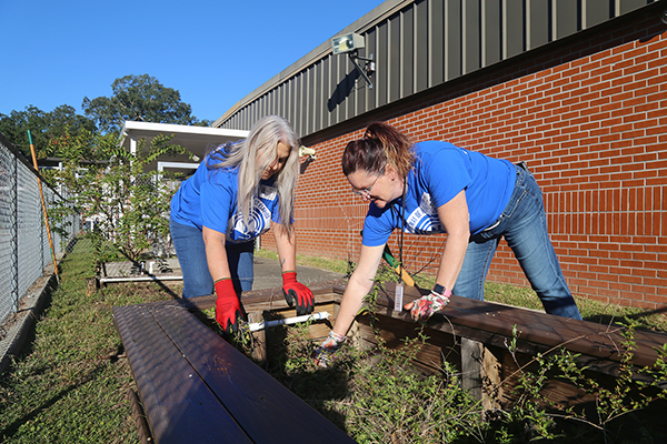 Day of Caring Volunteers