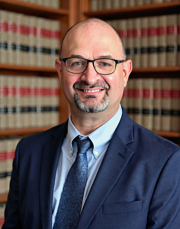 Lee Rodgers headshot