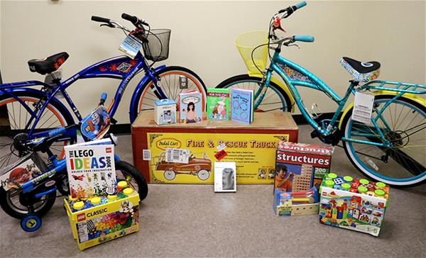 Summer Reading prizes Summer Reading prizes