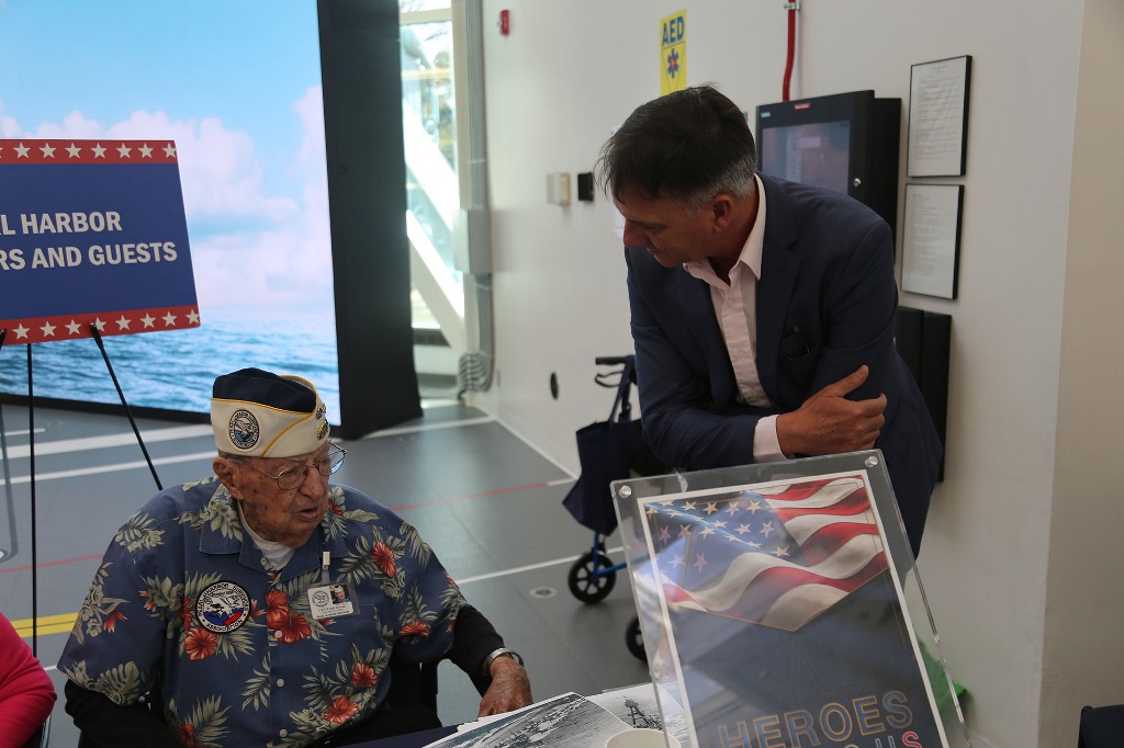 Commissioner Kohler and Frank Emond at NAS Pearl Harbor Event